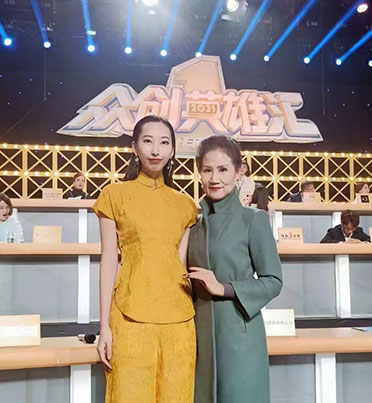 世界夫人大赛主席团座客广东卫视《众创英雄汇》