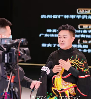 世界夫人品牌创始人冯跃振荣膺 “中国诚信企业家”证书！