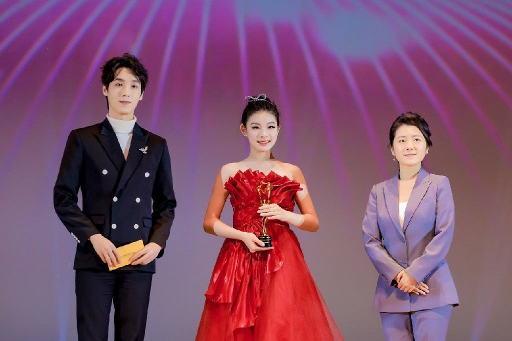 世界夫人公司出品的华语影片《花木兰传奇》将于戛纳全球提前首映